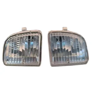 Affordable 2003-2005 Toyota RAV-4 Front Bumper Light & Fog Lamp Kit - Save Big!
