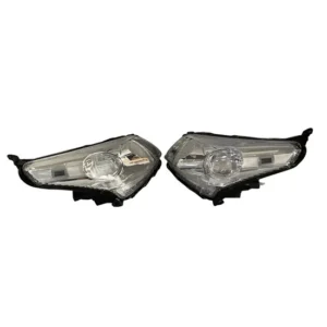 Affordable Pair Car Headlights (2007-2016) 81150-52860/61 for Toyota Ist NCP10 - Save Big on Replacement Lamps!